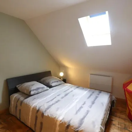 Maison Renovee 8 Pers Avec Jardin, Proche De Super Lioran Et Parc Des Volcans D'auvergne - Fr-1-742-46 בית נופש Thiézac