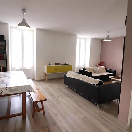 Maison Renovee 8 Pers Avec Jardin, Proche De Super Lioran Et Parc Des Volcans D'auvergne - Fr-1-742-46 *