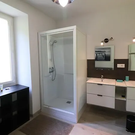 Σπίτι διακοπών Maison Renovee 8 Pers Avec Jardin, Proche De Super Lioran Et Parc Des Volcans D'auvergne - Fr-1-742-46