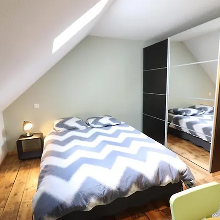 Maison Renovee 8 Pers Avec Jardin, Proche De Super Lioran Et Parc Des Volcans D'auvergne - Fr-1-742-46 בית נופש